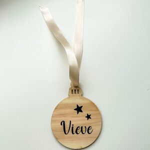 Houten kerstbal met naam